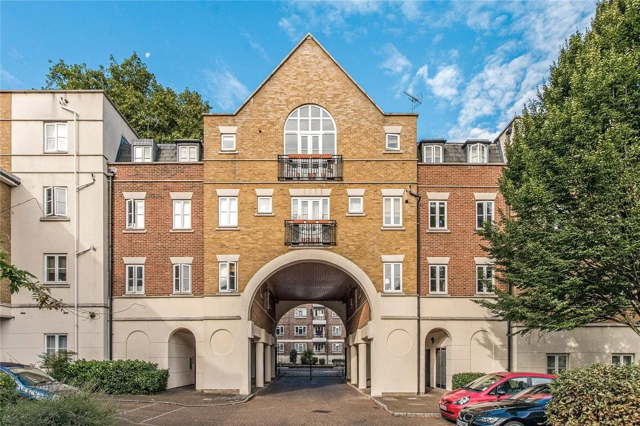 Charles Haller Street, London, SW2, photo 5