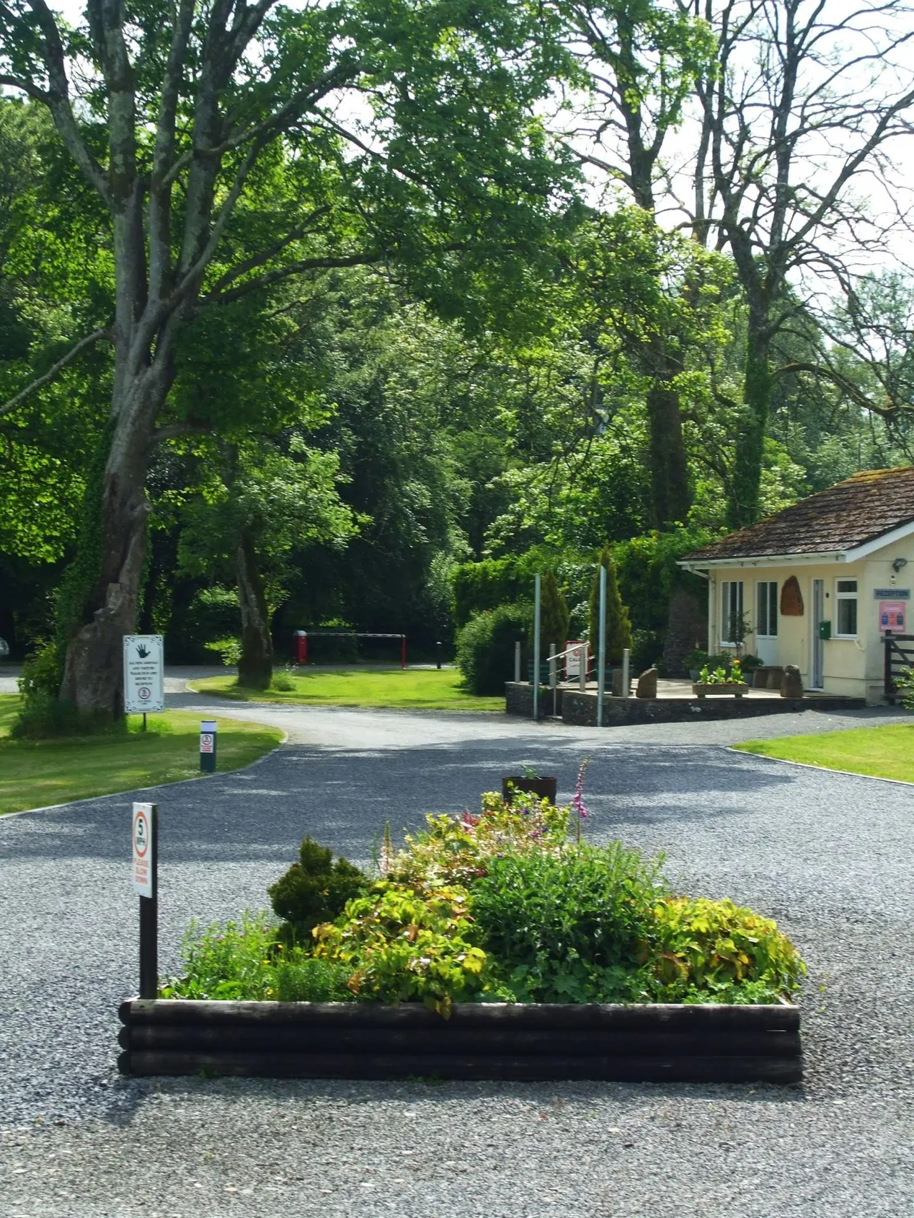 Caravan Park with 3-bedroom owners Bungalow, Llangadog, SA19, photo 13