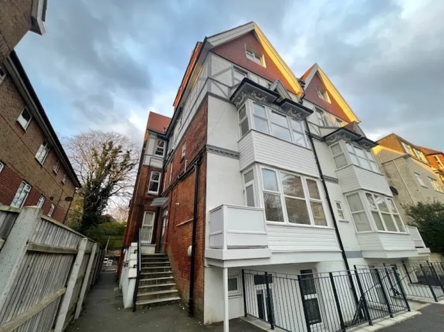 1 bed flat to rent, Fernwood Court, BH1
