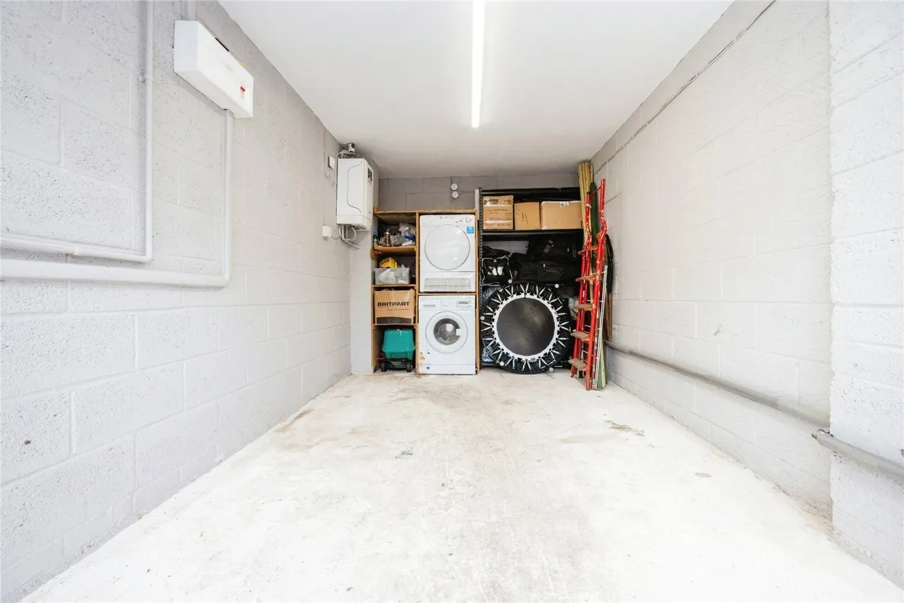 Nicholls Close, Barton-le-Clay, MK45, photo 7