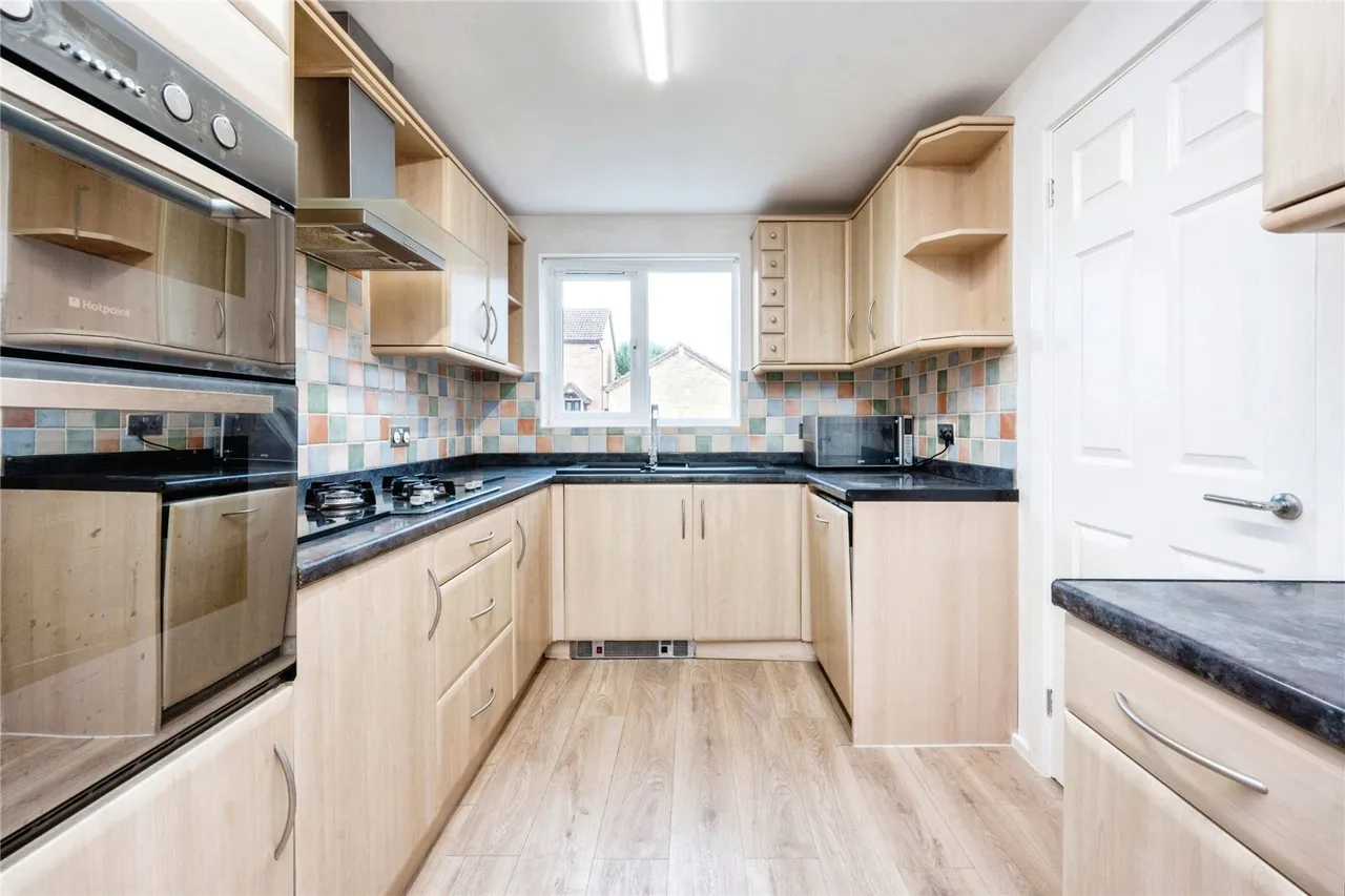 Nicholls Close, Barton-le-Clay, MK45, photo 5