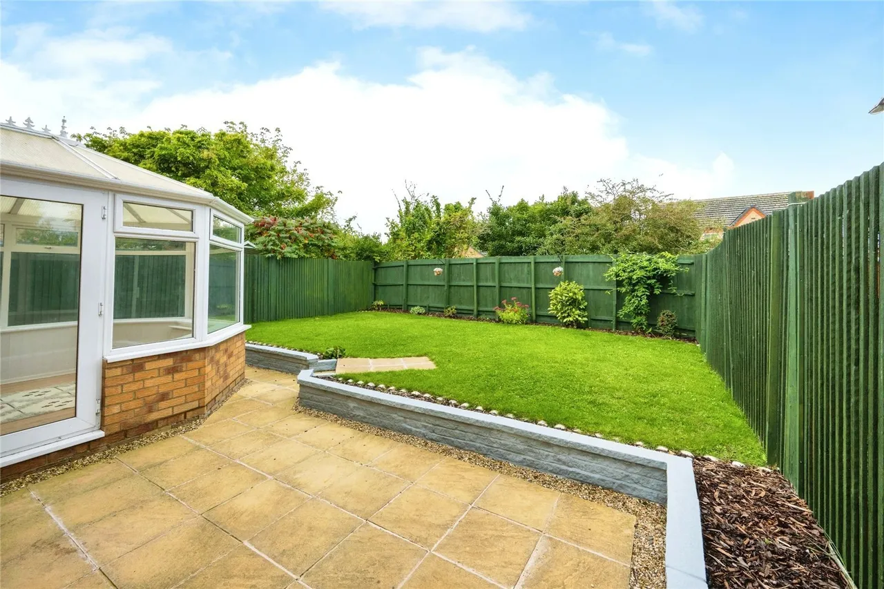 Nicholls Close, Barton-le-Clay, MK45, photo 2