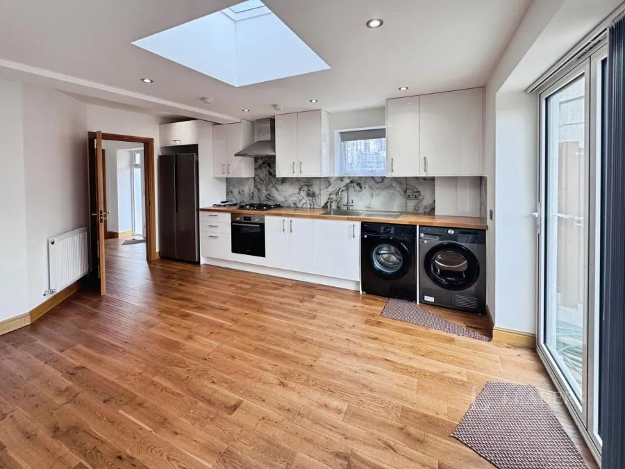 Hadley Road, Bilston, WV14, photo 3
