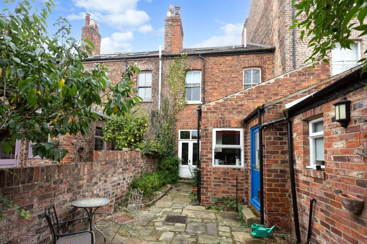 Portland Street, York, YO31, photo 9