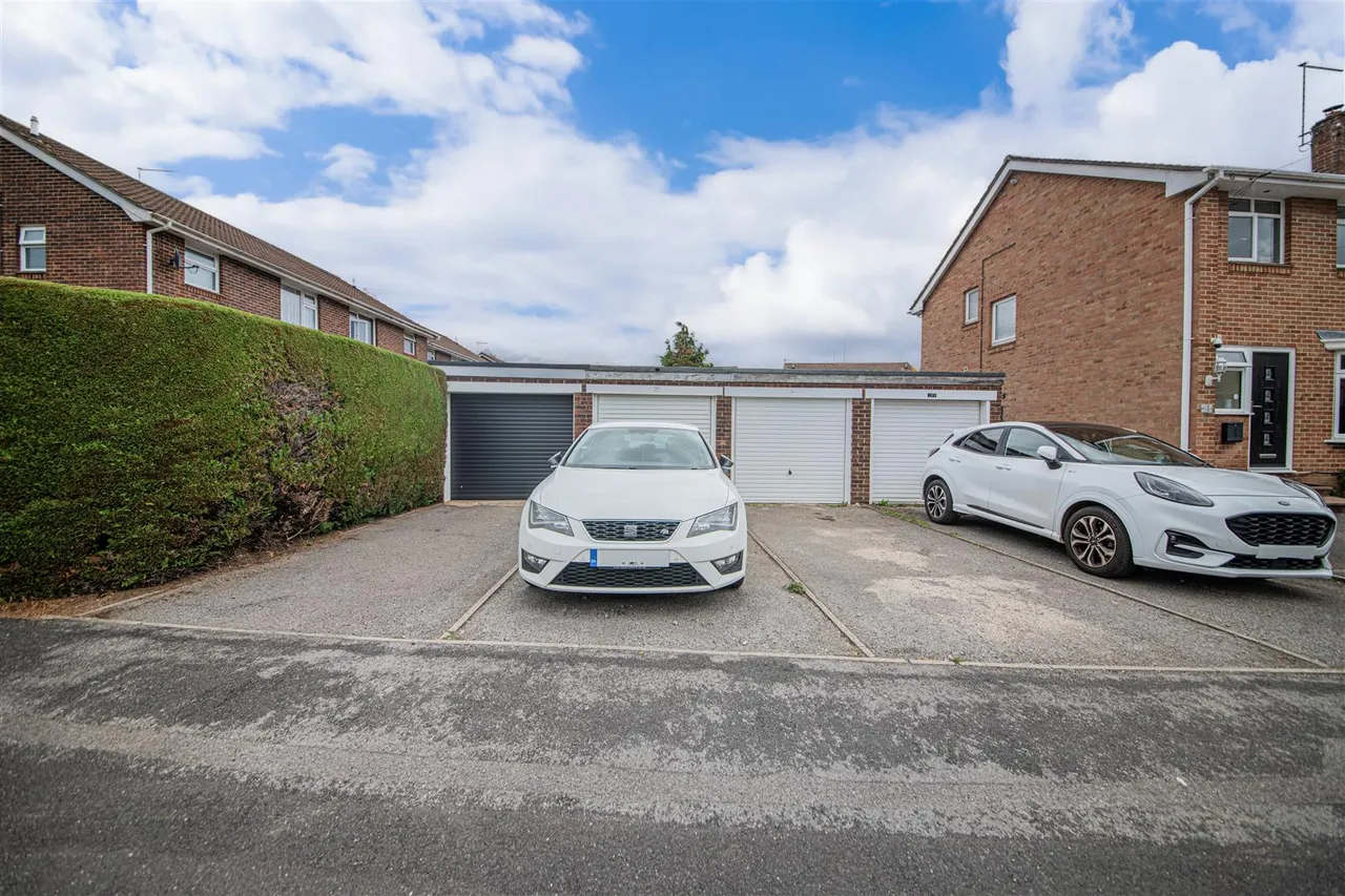 Eastleigh Road, Fair Oak, SO50, photo 13