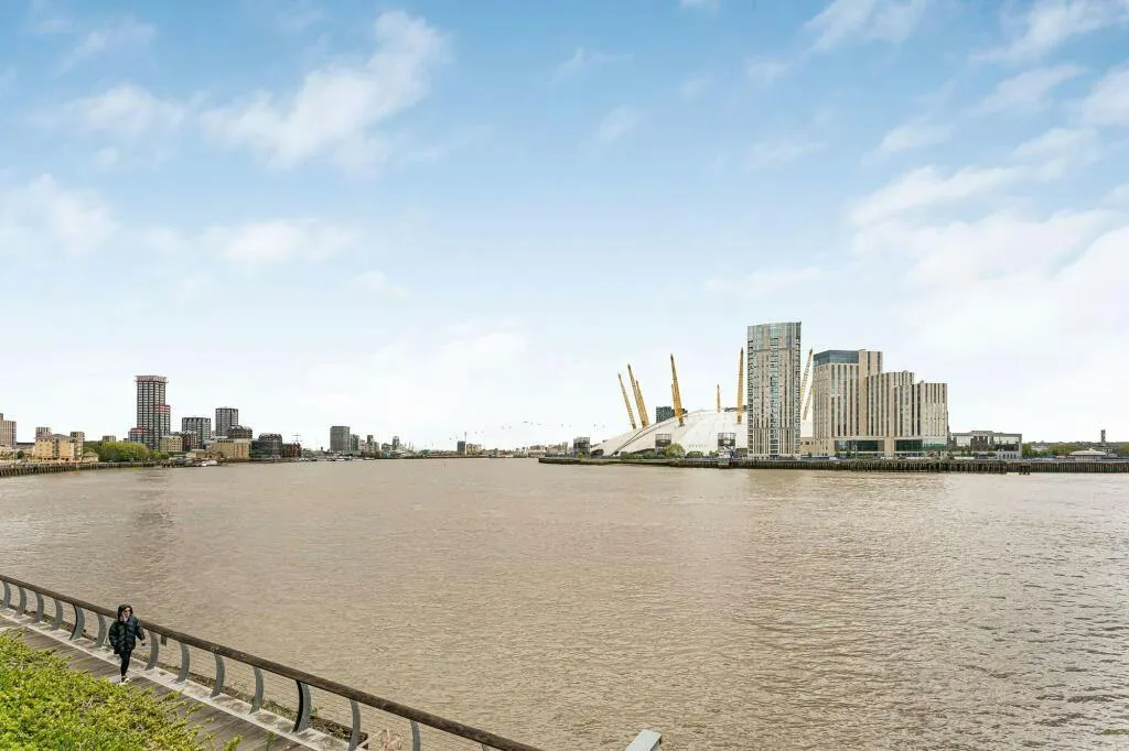 New Providence Wharf, London, E14, photo 8