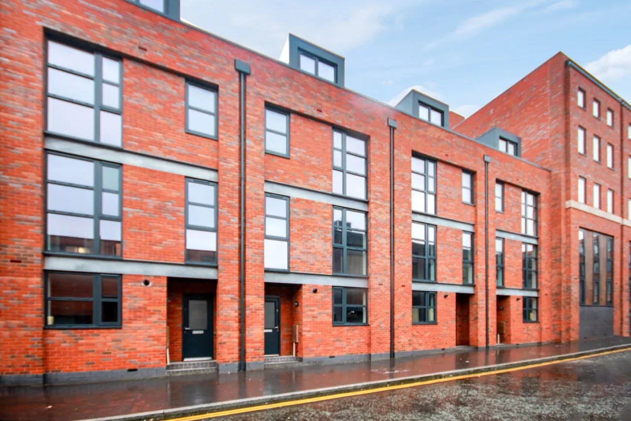 4 bed house to rent — Moreton Street, Jewellery Quarter, B1