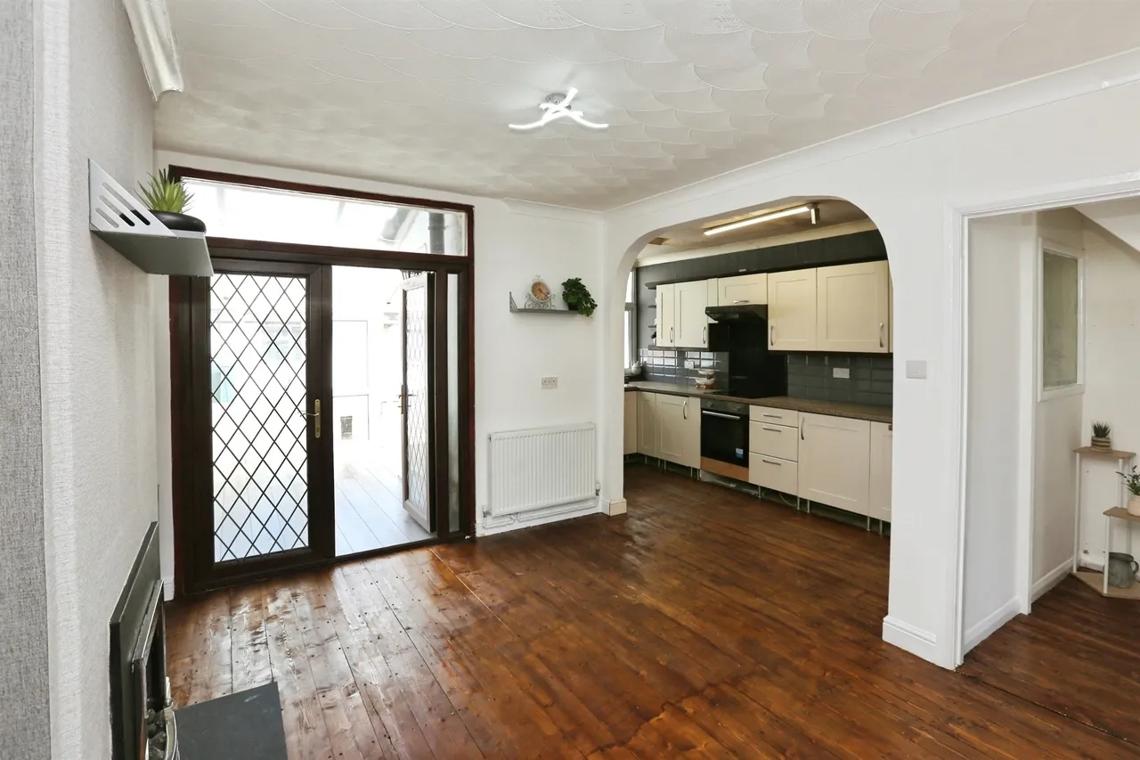 Tewkesbury Avenue, Gosport, photo 5