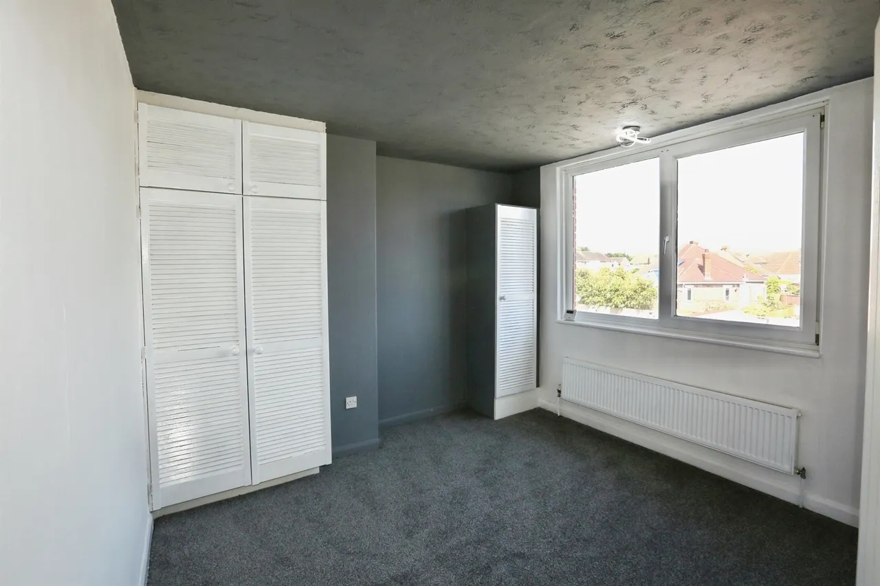 Tewkesbury Avenue, Gosport, photo 9