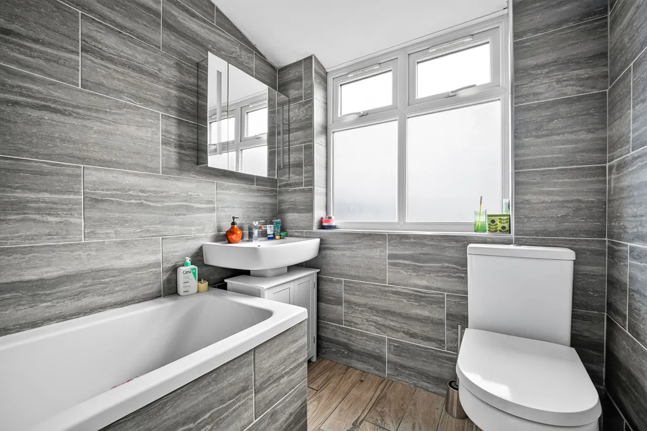 Prospect Road, Woodford Green, IG8, photo 15