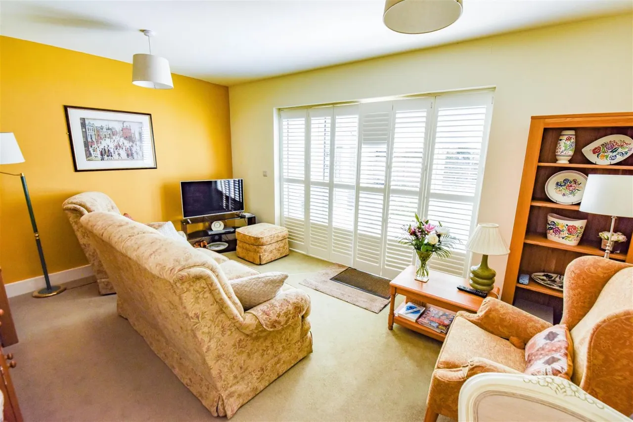 Graham Edge, Dursley, GL11, photo 2