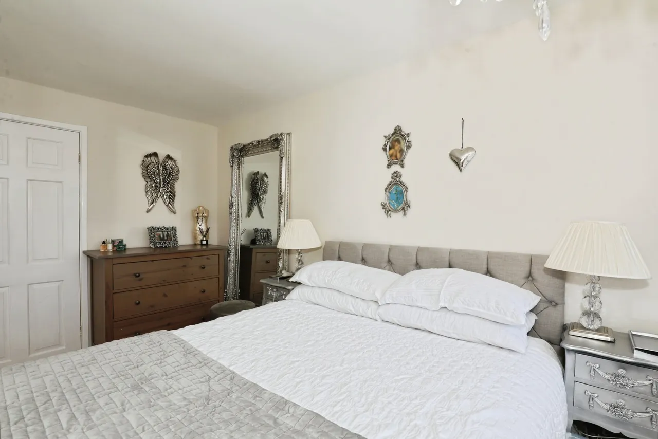 Caernarvon Avenue, Winsford, Cheshire, CW7, photo 9