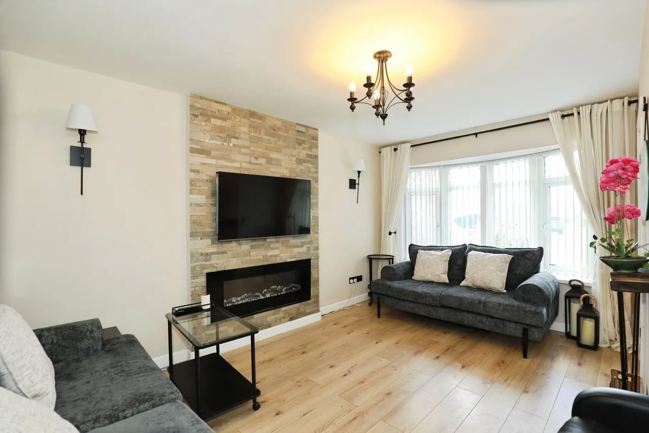 Caernarvon Avenue, Winsford, Cheshire, CW7, photo 2