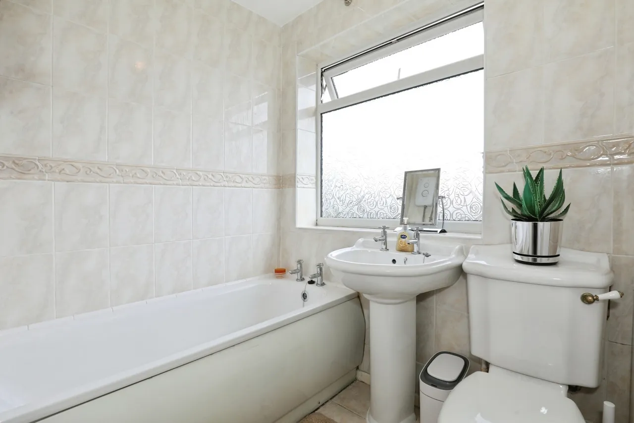 Caernarvon Avenue, Winsford, Cheshire, CW7, photo 15