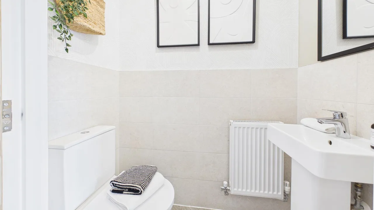Beaufort Gardens, Market Deeping, PE6, photo 14