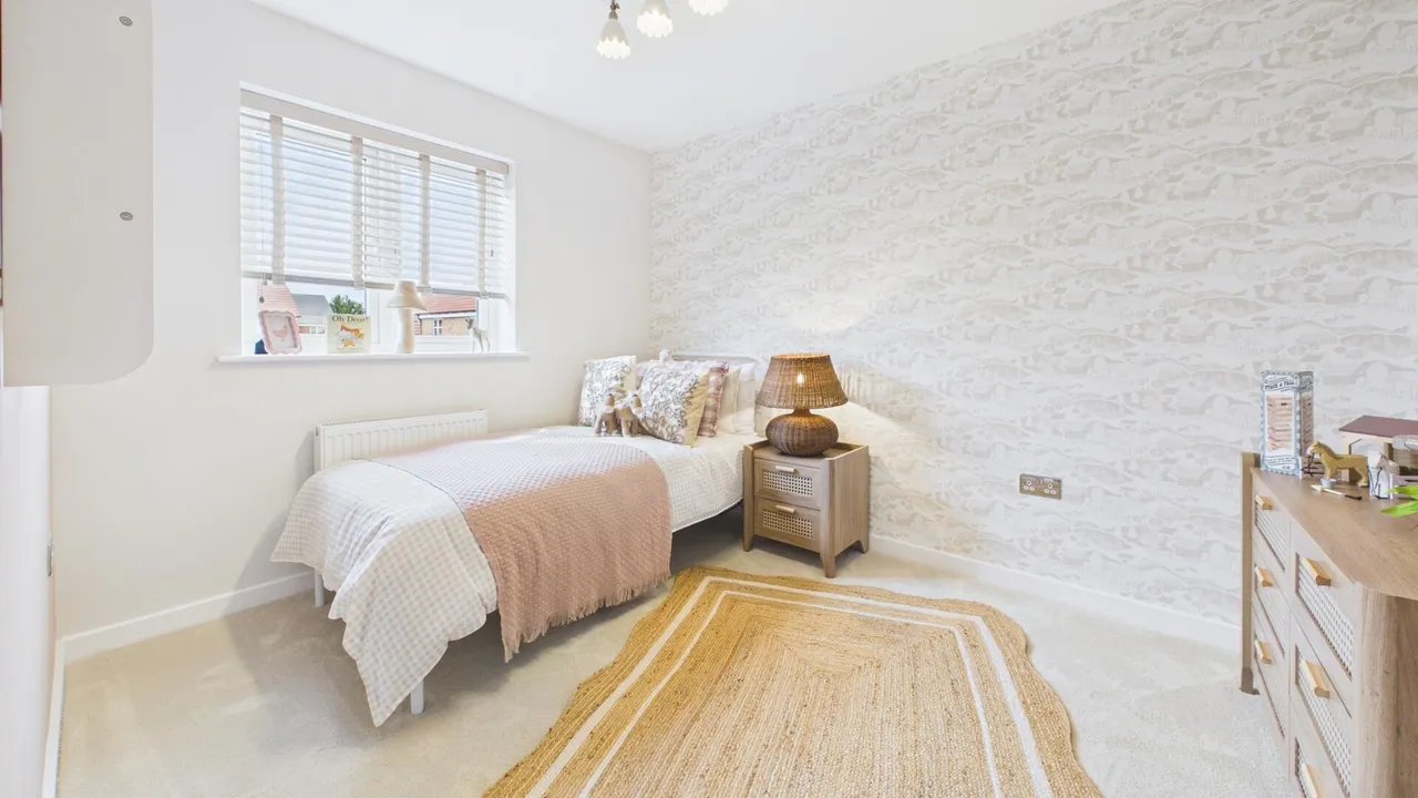 Beaufort Gardens, Market Deeping, PE6, photo 24
