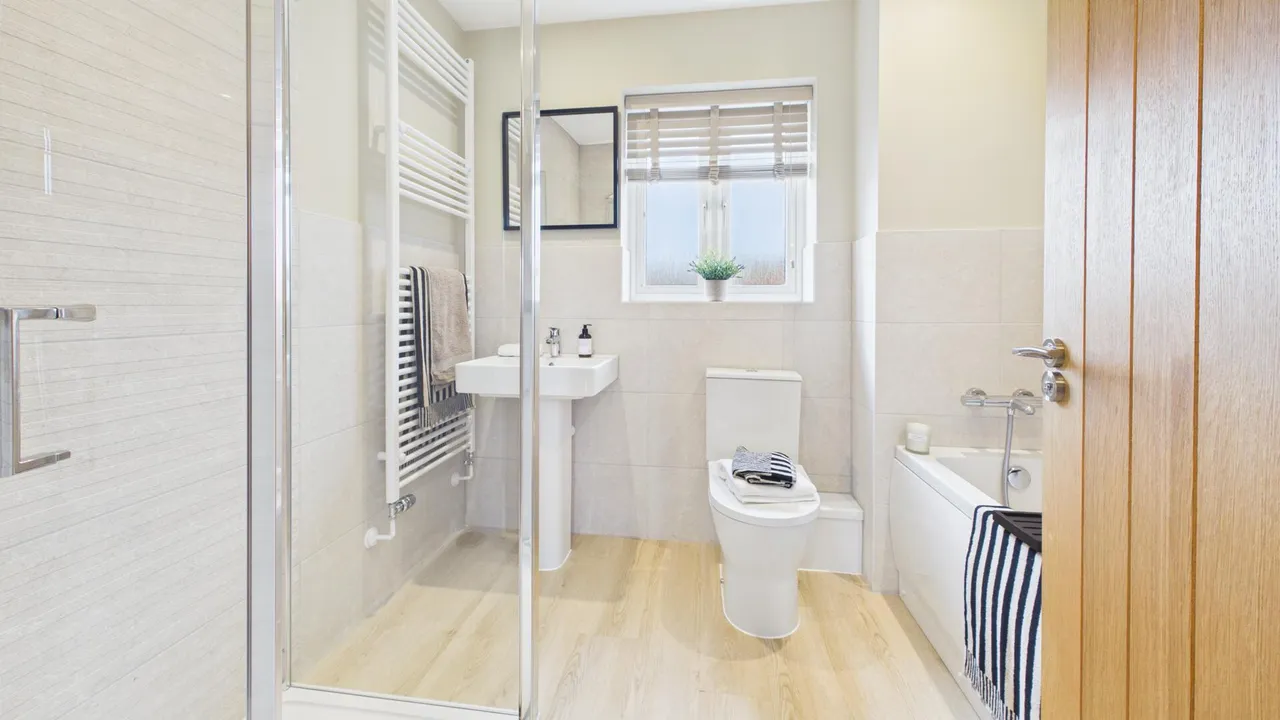 Beaufort Gardens, Market Deeping, PE6, photo 25