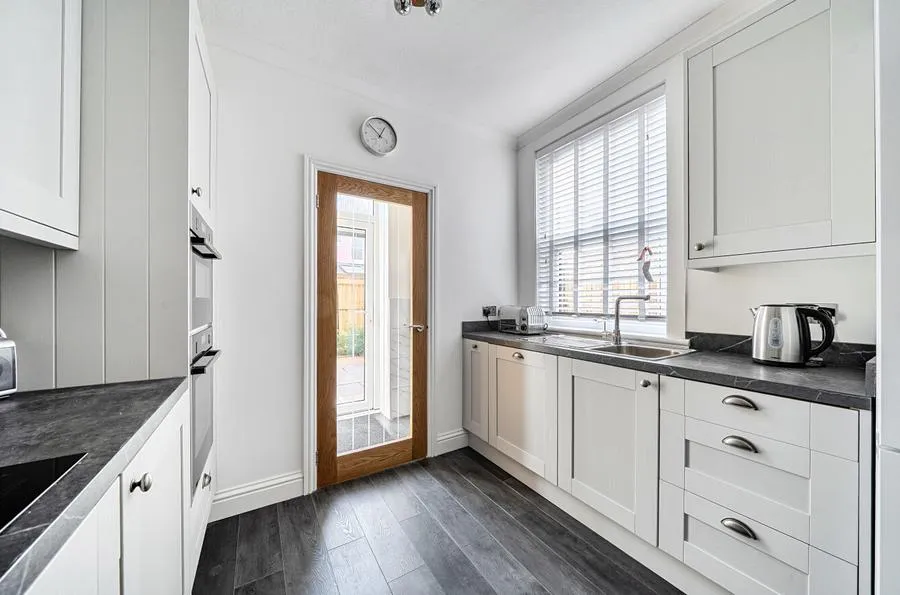 Bexhill Road, Eastbourne, BN22, photo 6