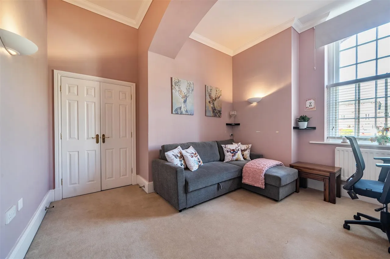 Boundary Walk, Knowle, Fareham, photo 15