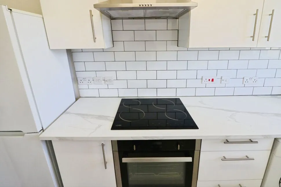 Bluebell Way, Ilford, IG1, photo 8