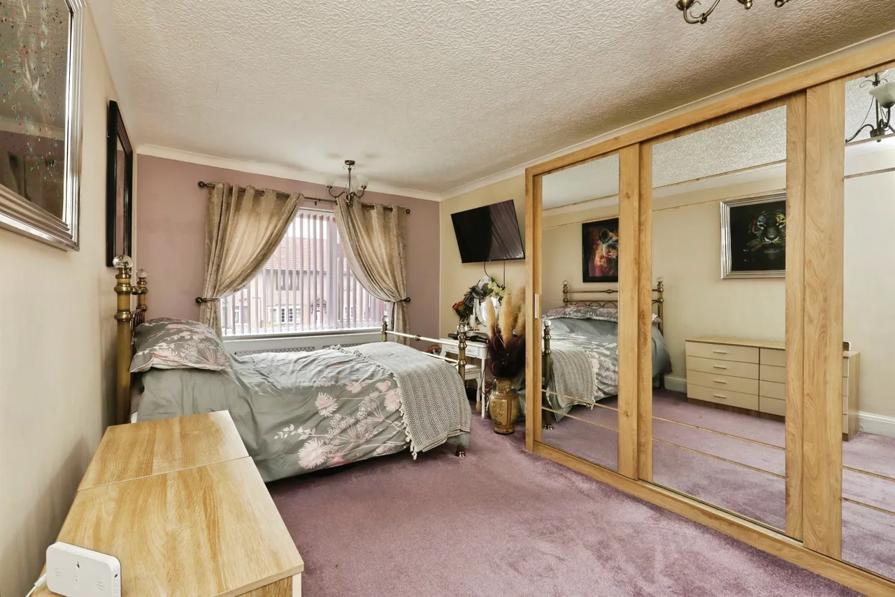 Mansfield Crescent, Armthorpe, Doncaster, photo 9