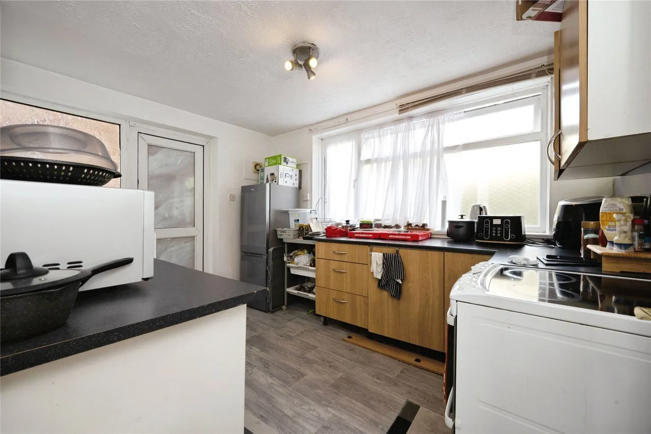 Brendon Avenue, Luton, Bedfordshire, LU2, photo 7