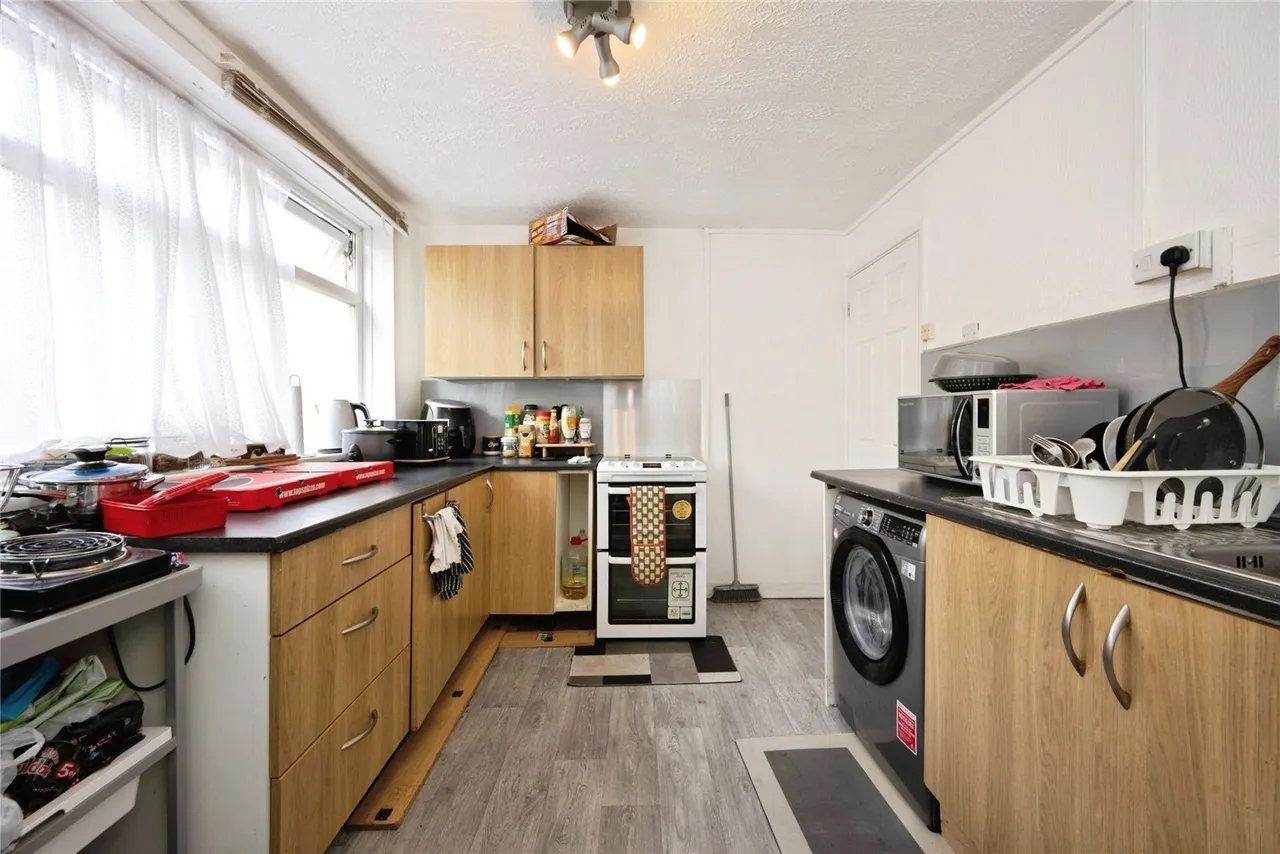Brendon Avenue, Luton, Bedfordshire, LU2, photo 6