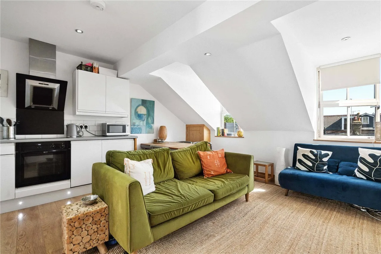 Crown Road, St Margarets, TW1, photo 4