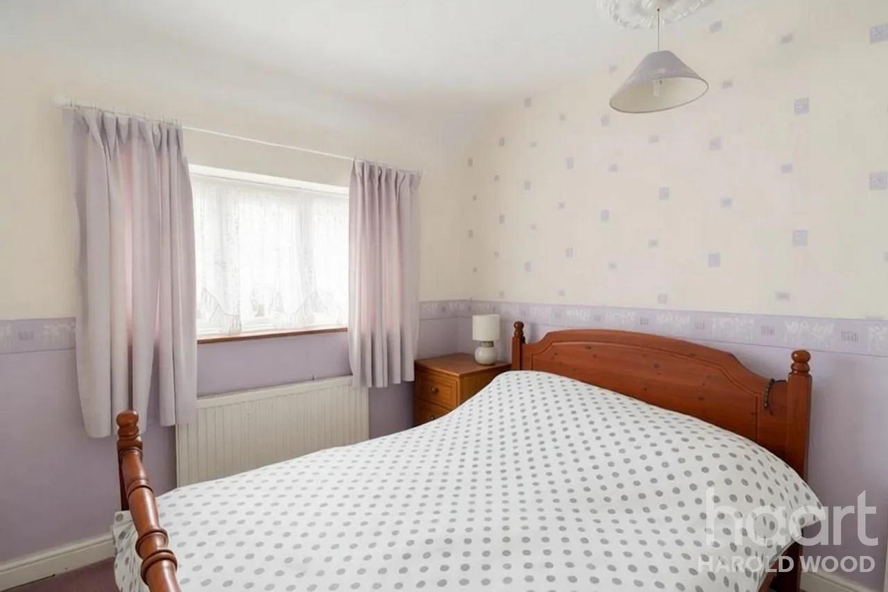Wickford Drive, Harold Hill, RM3, photo 14