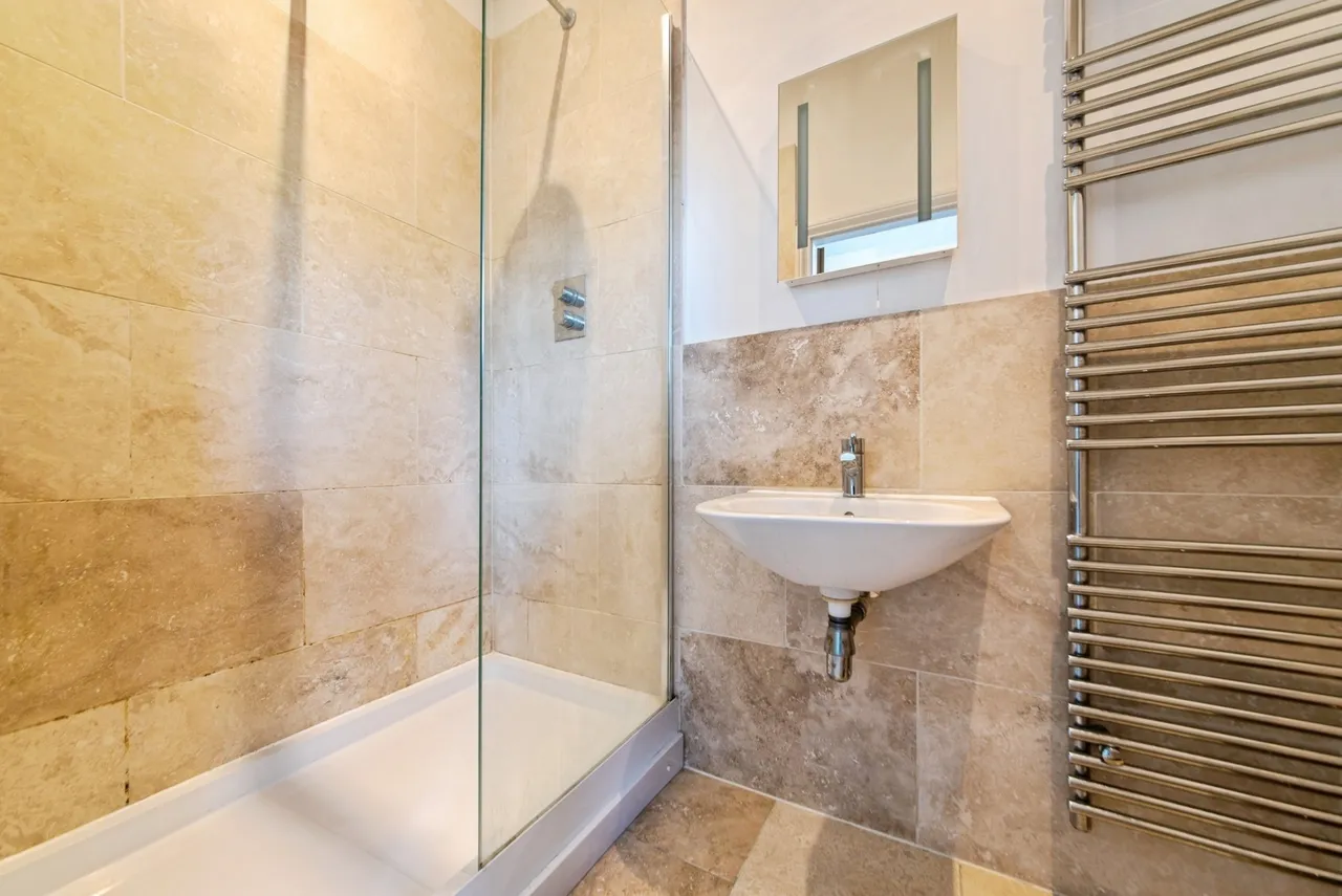 Caistor Drive, Bracebridge Heath, Lincoln, Lincolnshire, LN4, photo 10