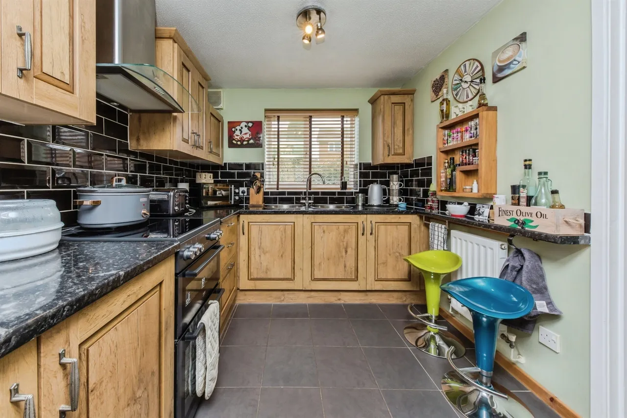 Linnet Close, Winsford, photo 3