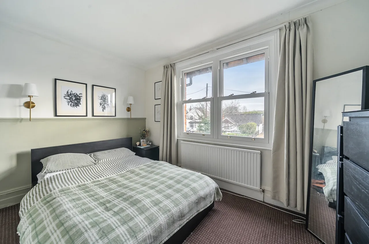 Mytchett Road, Mytchett, photo 10