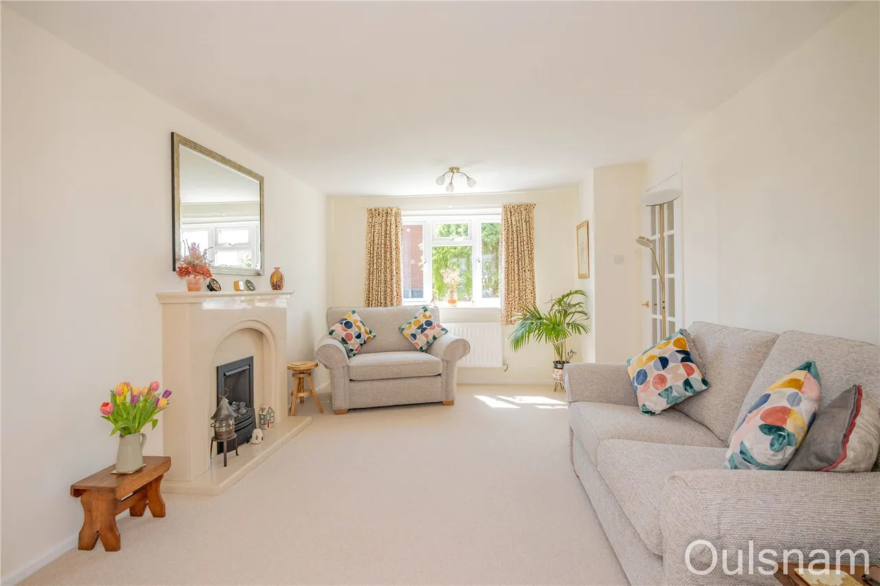 Fircroft Close, Stoke Heath, Bromsgrove, Worcestershire, B60 4NQ, photo 2