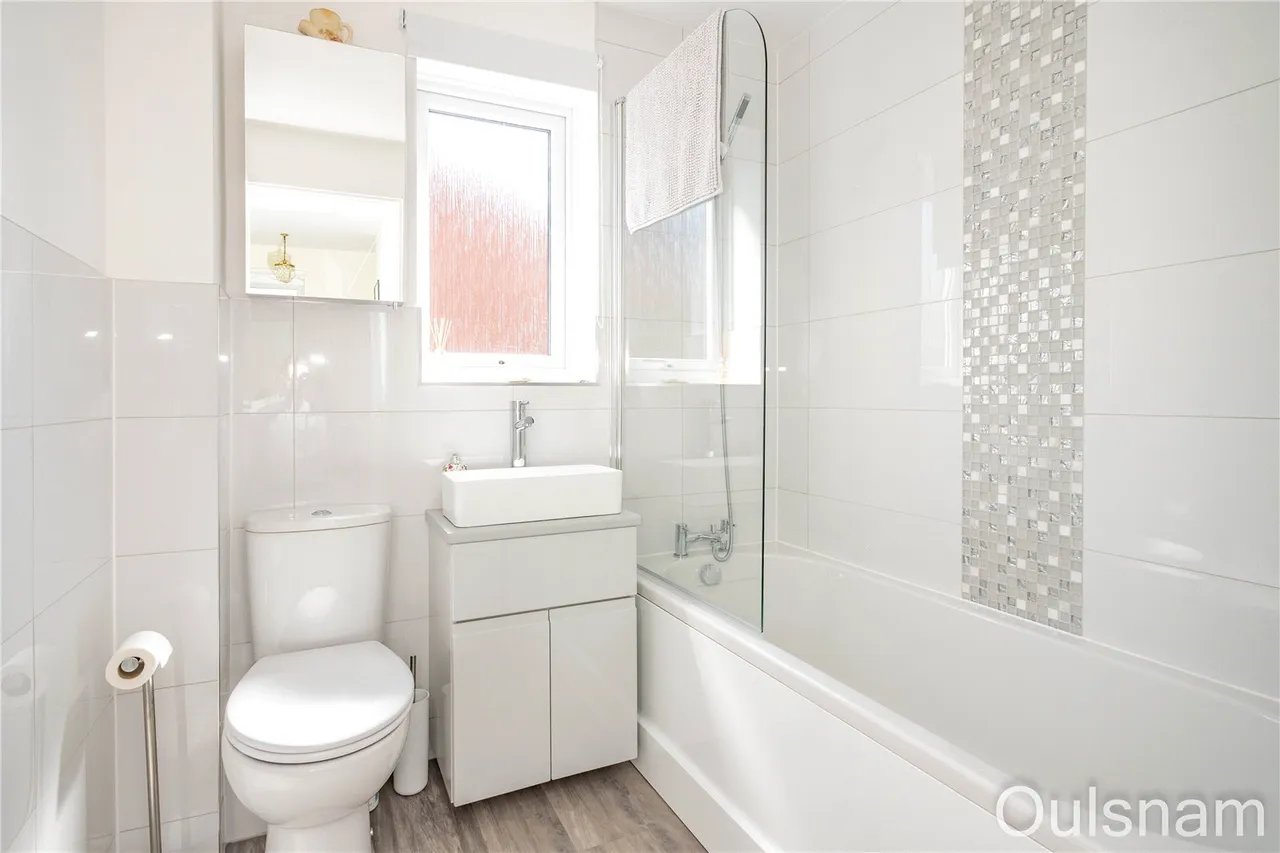 Fircroft Close, Stoke Heath, Bromsgrove, Worcestershire, B60 4NQ, photo 16