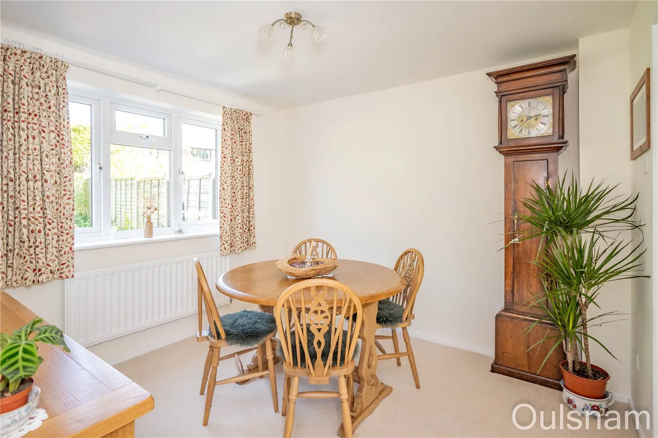 Fircroft Close, Stoke Heath, Bromsgrove, Worcestershire, B60 4NQ, photo 3