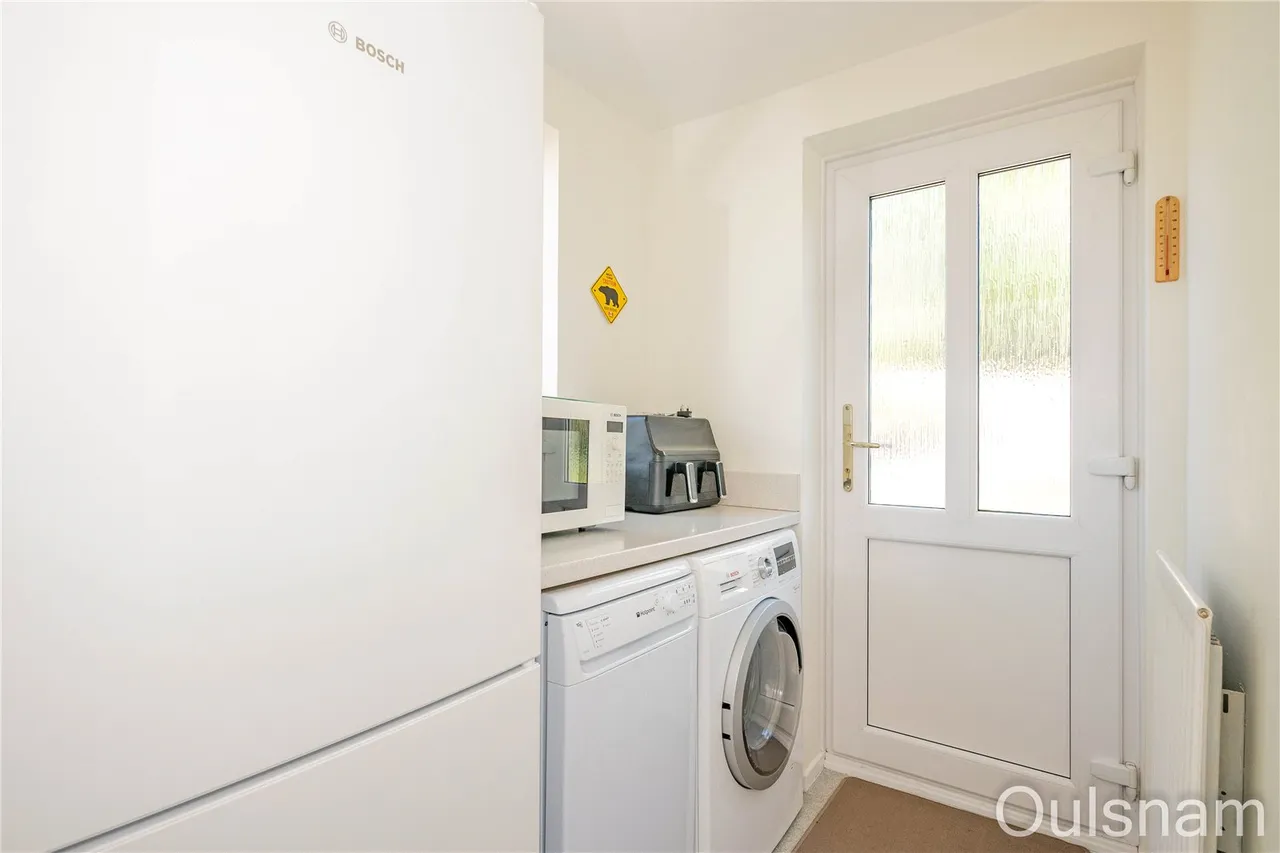 Fircroft Close, Stoke Heath, Bromsgrove, Worcestershire, B60 4NQ, photo 7