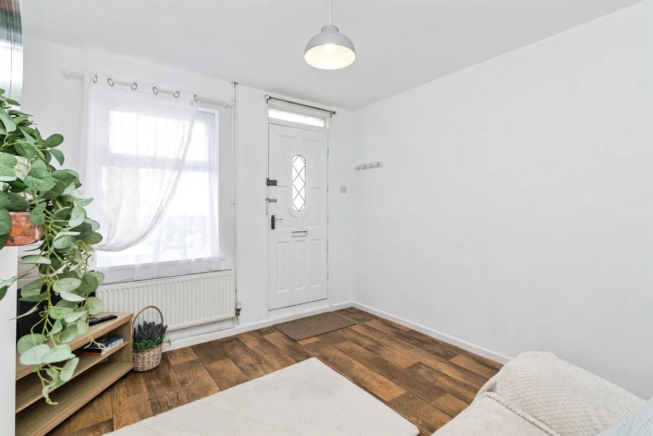 2 bed house for sale — Alma Street, Lowestoft