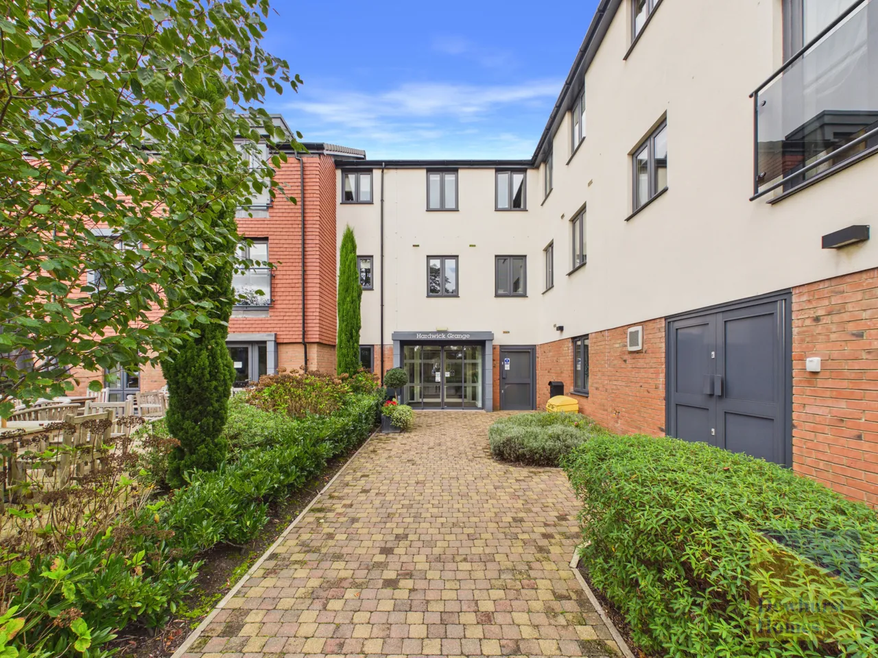 Hardwick Grange, Cop Lane, Preston, Lancashire, PR1 0AA, photo 4