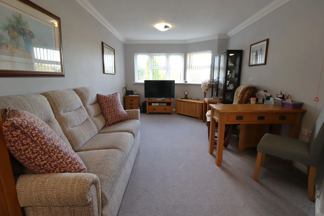 Southend Road, Hockley, Essex, SS5 4PQ, photo 5