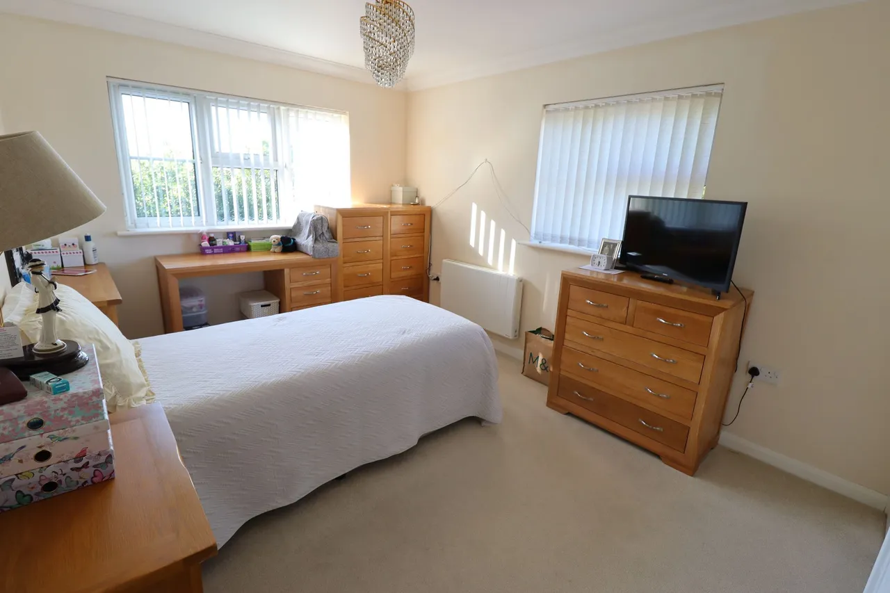 Southend Road, Hockley, Essex, SS5 4PQ, photo 9