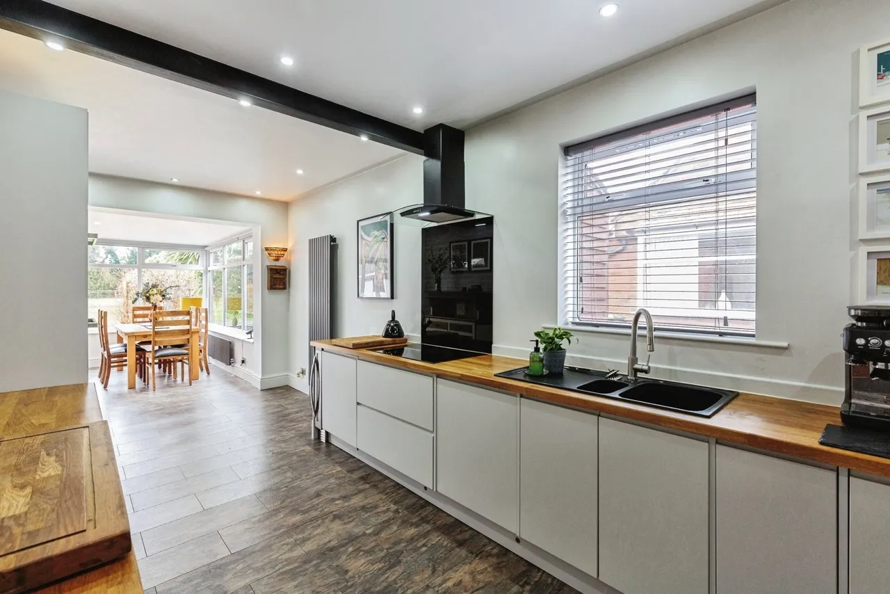 Robins Lane, Poulton-Le-Fylde, FY6, photo 3
