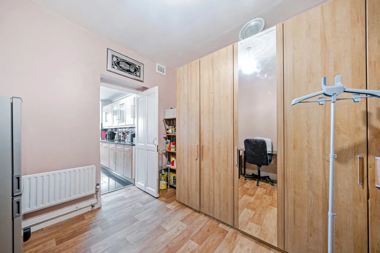 Griffin Road, SE18, photo 18