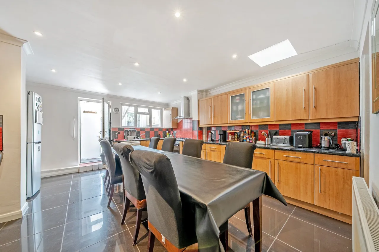 Griffin Road, SE18, photo 3