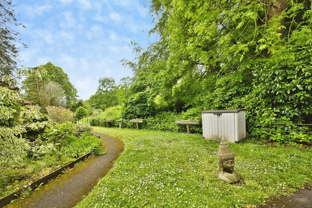 St. Nicholas Close, Yeovil, BA20, photo 18