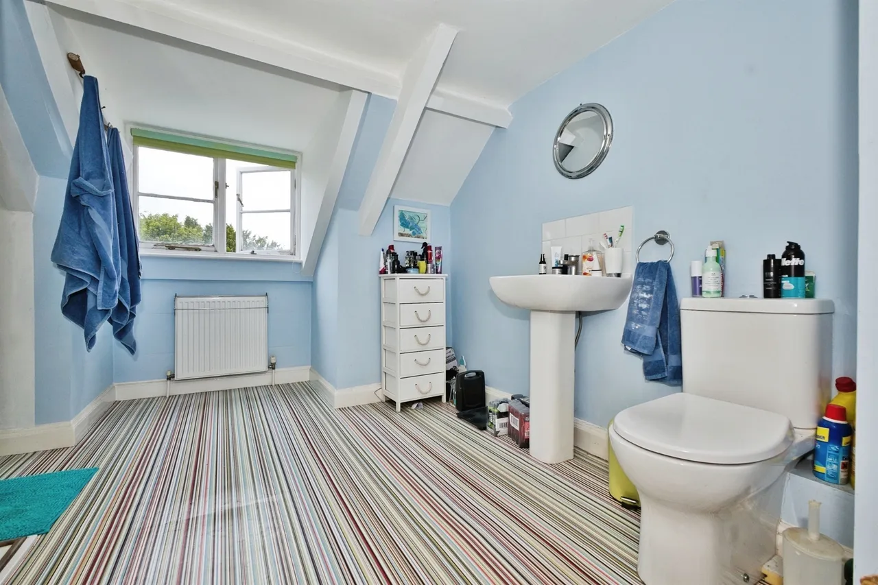 St. Nicholas Close, Yeovil, BA20, photo 15
