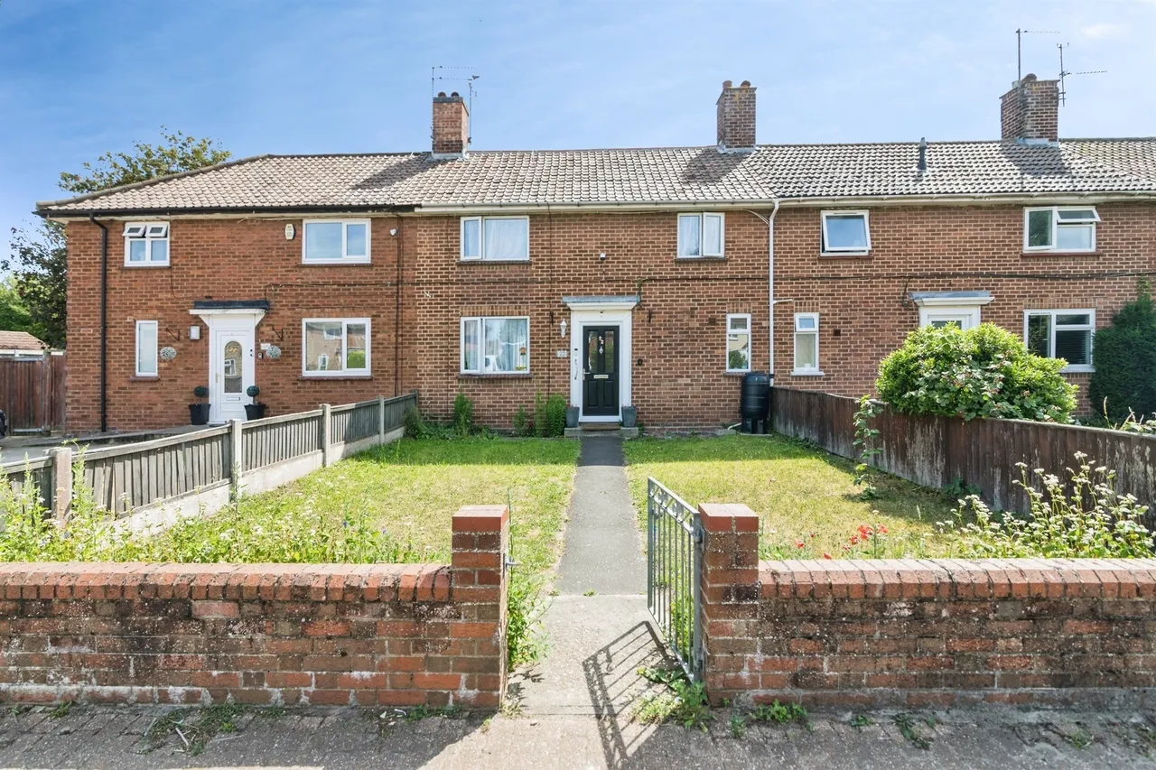 4 bed house for sale — Notley Road, Lowestoft