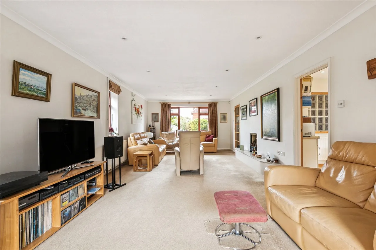 St Martins Road, Knebworth, SG3, photo 6