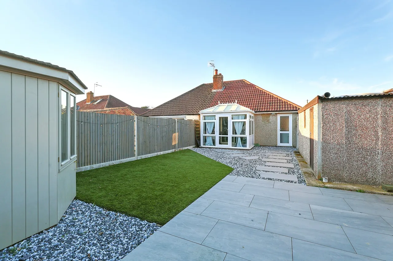 Smallmead, Horley, RH6, photo 5