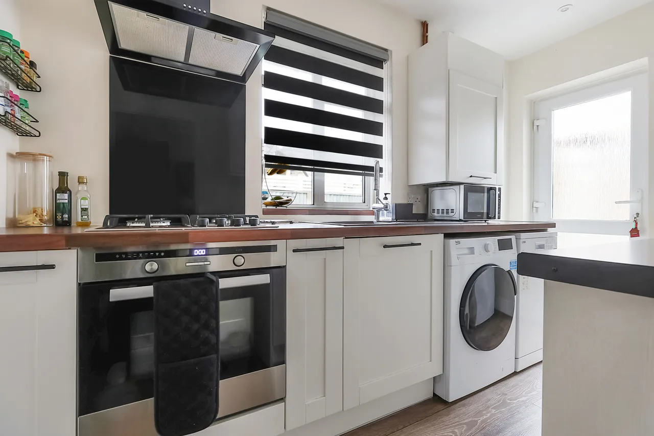 Smallmead, Horley, RH6, photo 8