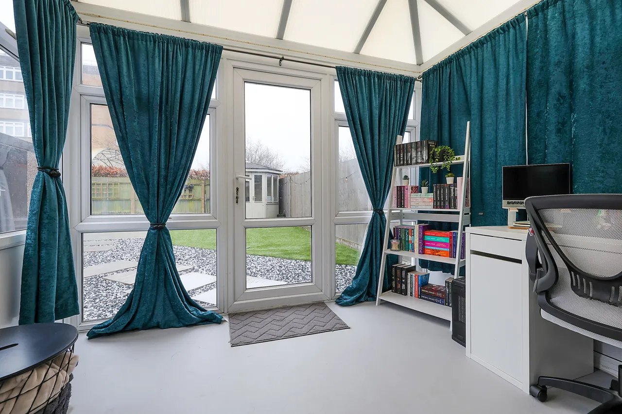 Smallmead, Horley, RH6, photo 16